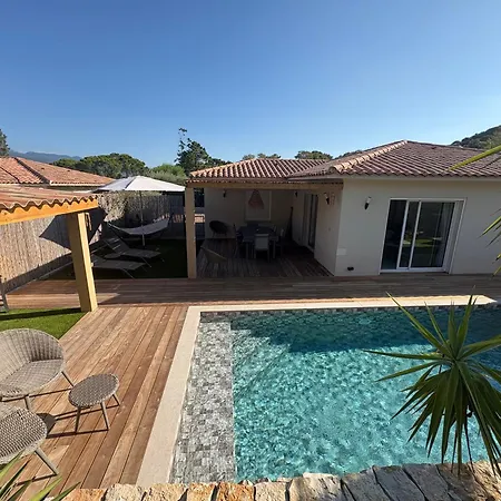 6 P Route De Palombaggia Vecchio Piscine Privée Chauffée à 5 Min Des Plages De Palombaggia Santa Giulia Villa *